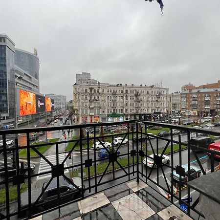 Apartment Near Gulliver Kyiv Exterior photo